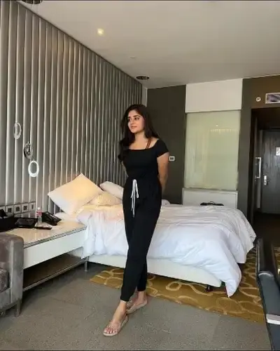 Call Girls Service in Cg Road
